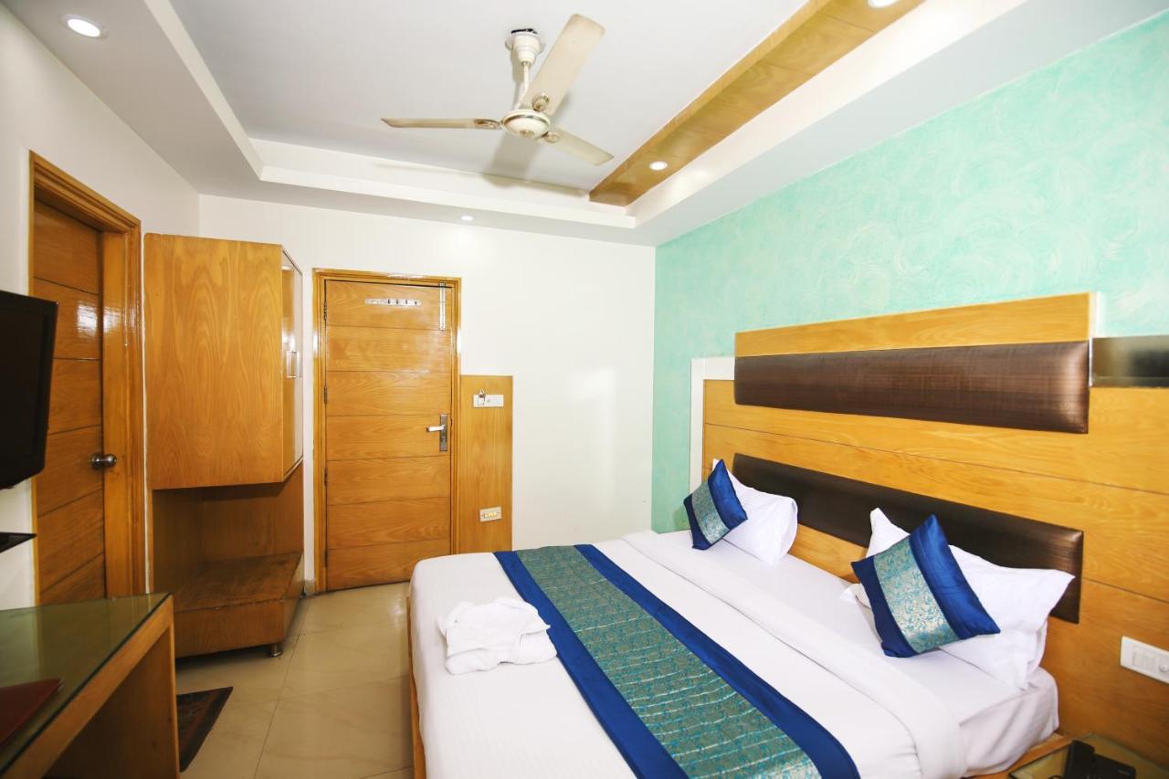 Hotel Lav Kush Deluxe " 3 Min Walking From New Delhi Railway Station " ภายนอก รูปภาพ