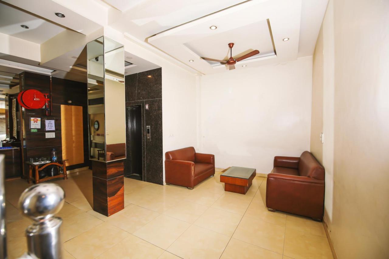 Hotel Lav Kush Deluxe " 3 Min Walking From New Delhi Railway Station " ภายนอก รูปภาพ