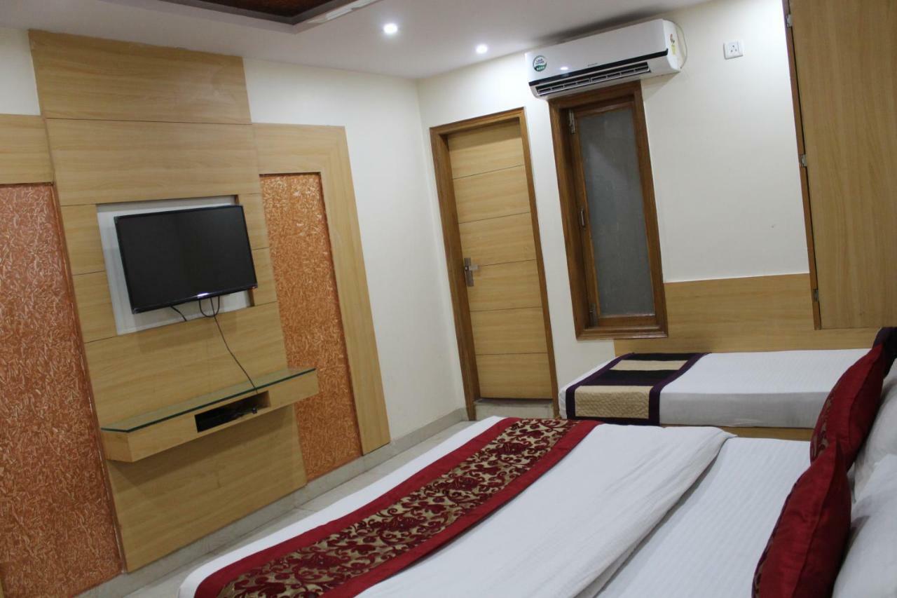 Hotel Lav Kush Deluxe " 3 Min Walking From New Delhi Railway Station " ภายนอก รูปภาพ