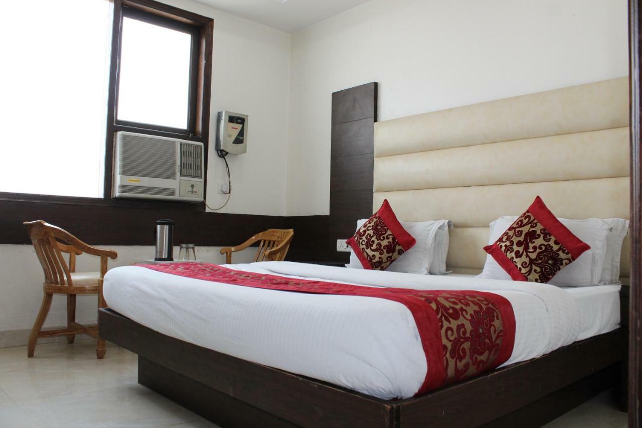 Hotel Lav Kush Deluxe " 3 Min Walking From New Delhi Railway Station " ภายนอก รูปภาพ